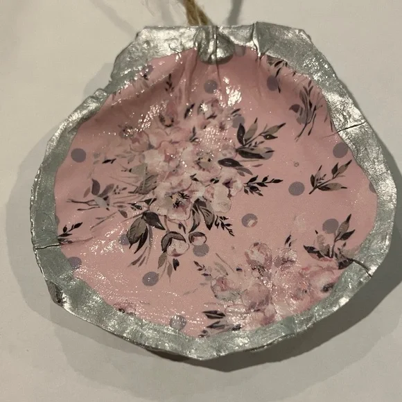 Handcrafted Shell Ornament Pink Floral Silver Metallic Decoupage - Picture 1 of 3